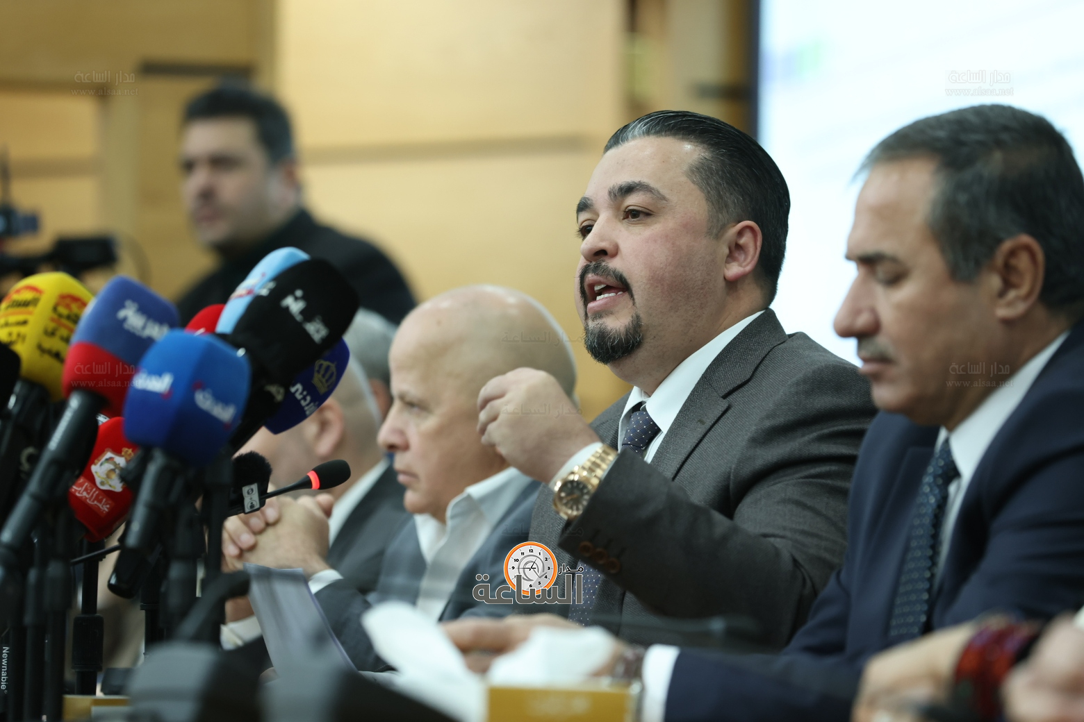 Madar Al-Saa Images 0.1768604079653422