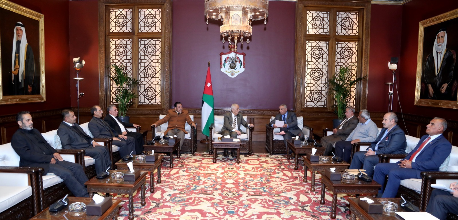 Madar Al-Saa Images 0.9016536653609951