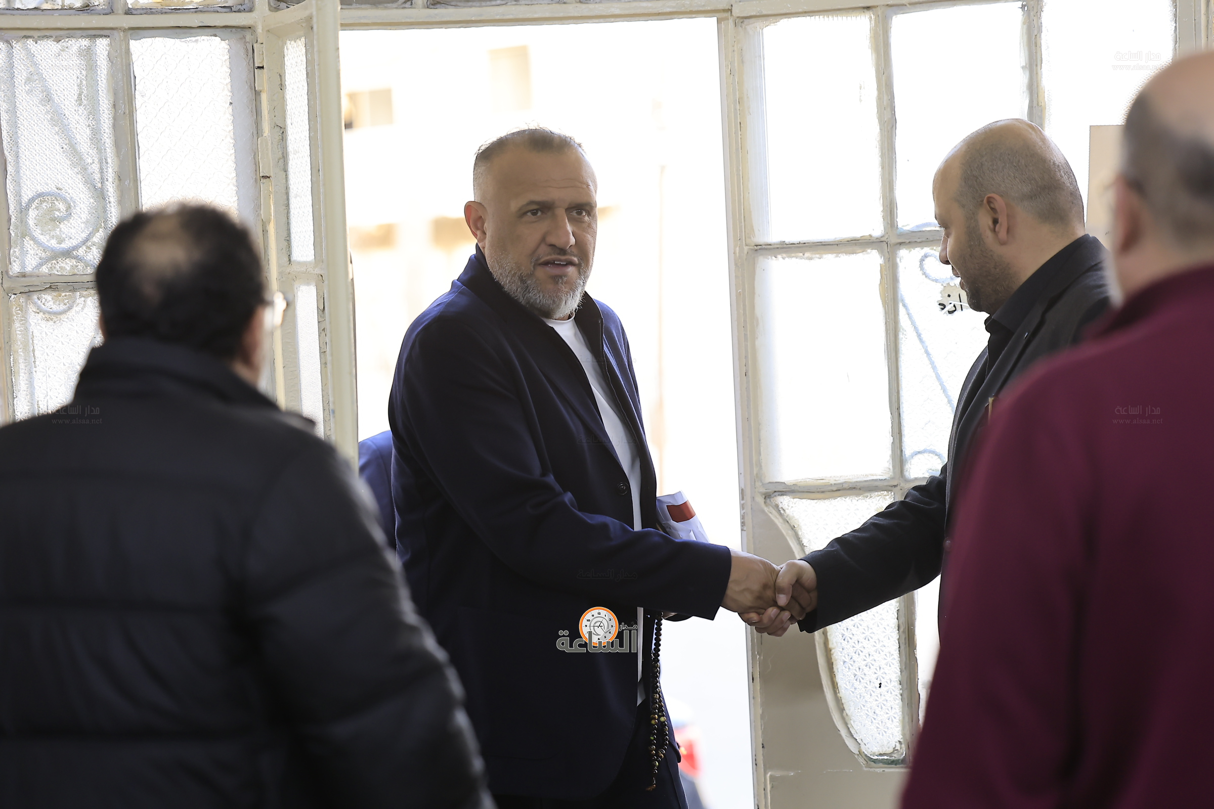 Madar Al-Saa Images 0.4394628677472009