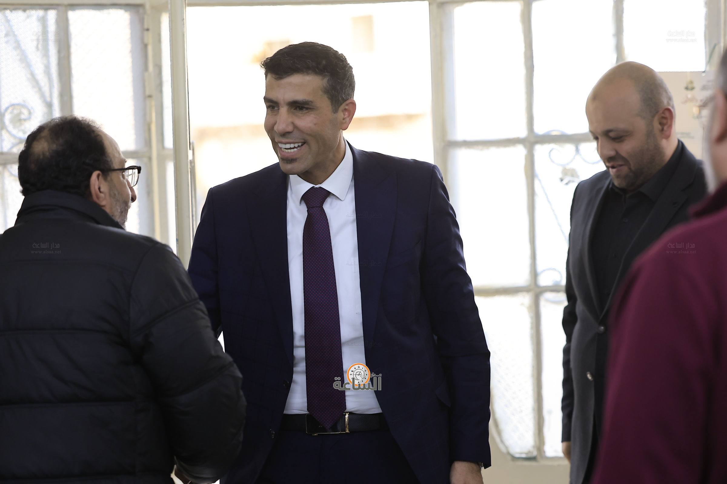 Madar Al-Saa Images 0.5638601438409642