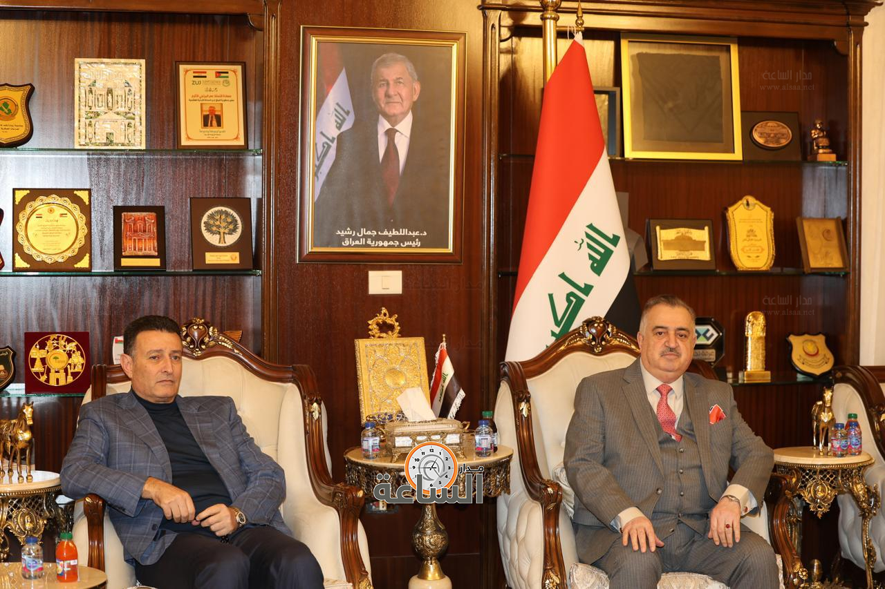 Madar Al-Saa Images 0.20655027861101416