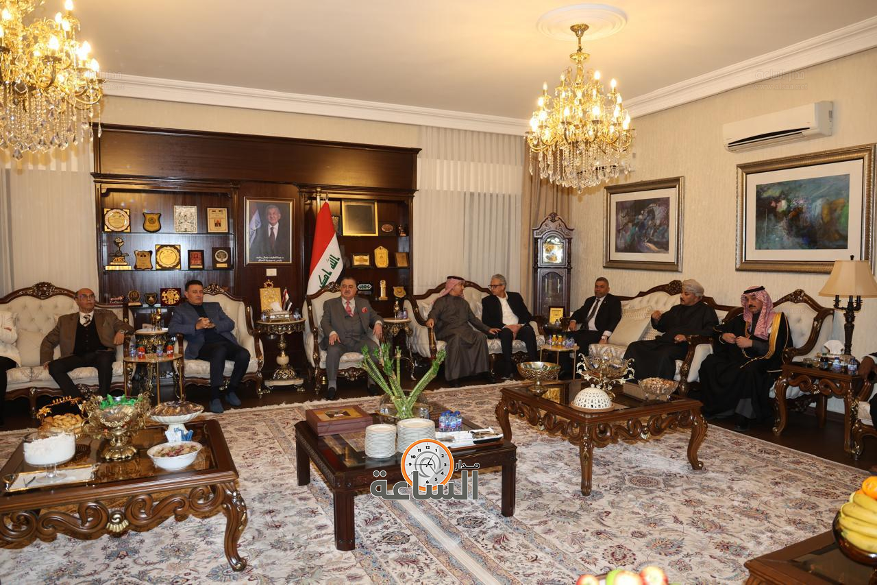 Madar Al-Saa Images 0.12991083335308262