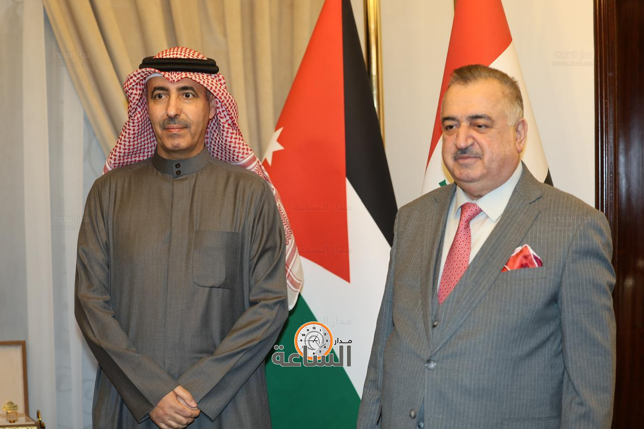 Madar Al-Saa Images 0.33684218347923844