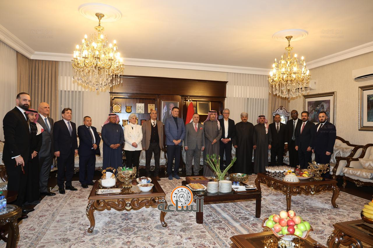 Madar Al-Saa Images 0.18052129311640952