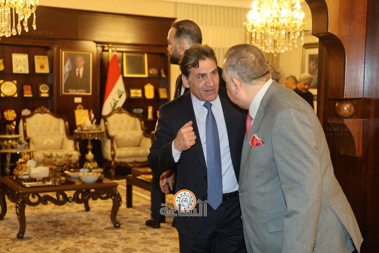 Madar Al-Saa Images 0.4793516347346992