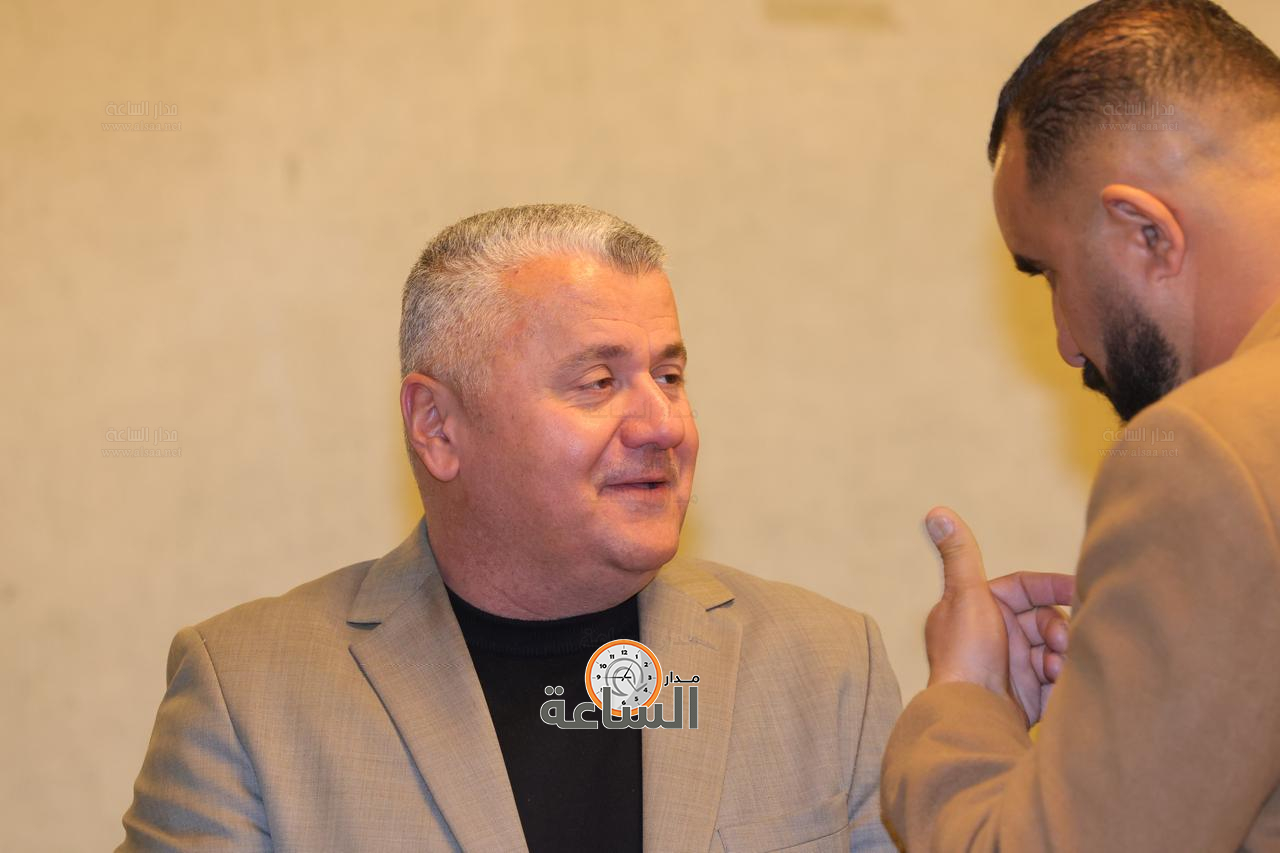 Madar Al-Saa Images 0.08395421507950085