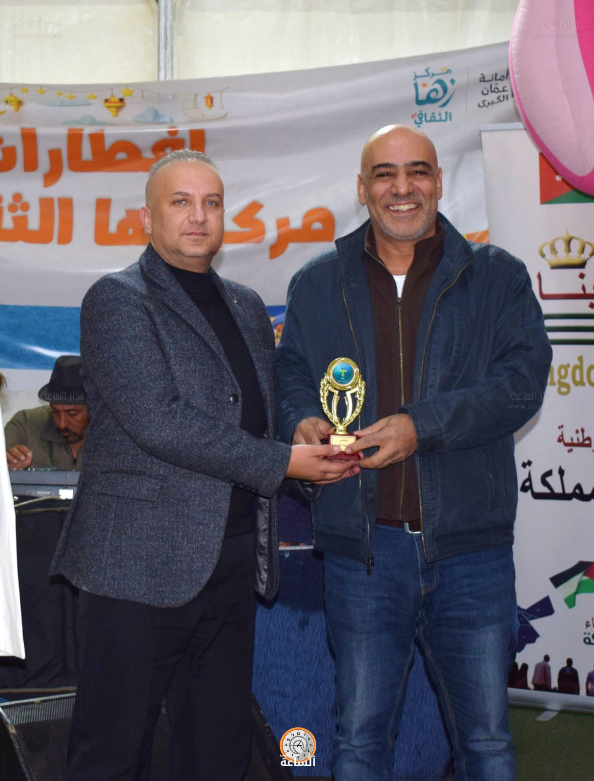 Madar Al-Saa Images 0.4441578437335133