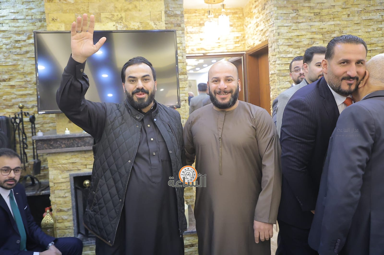 Madar Al-Saa Images 0.3540722021756022