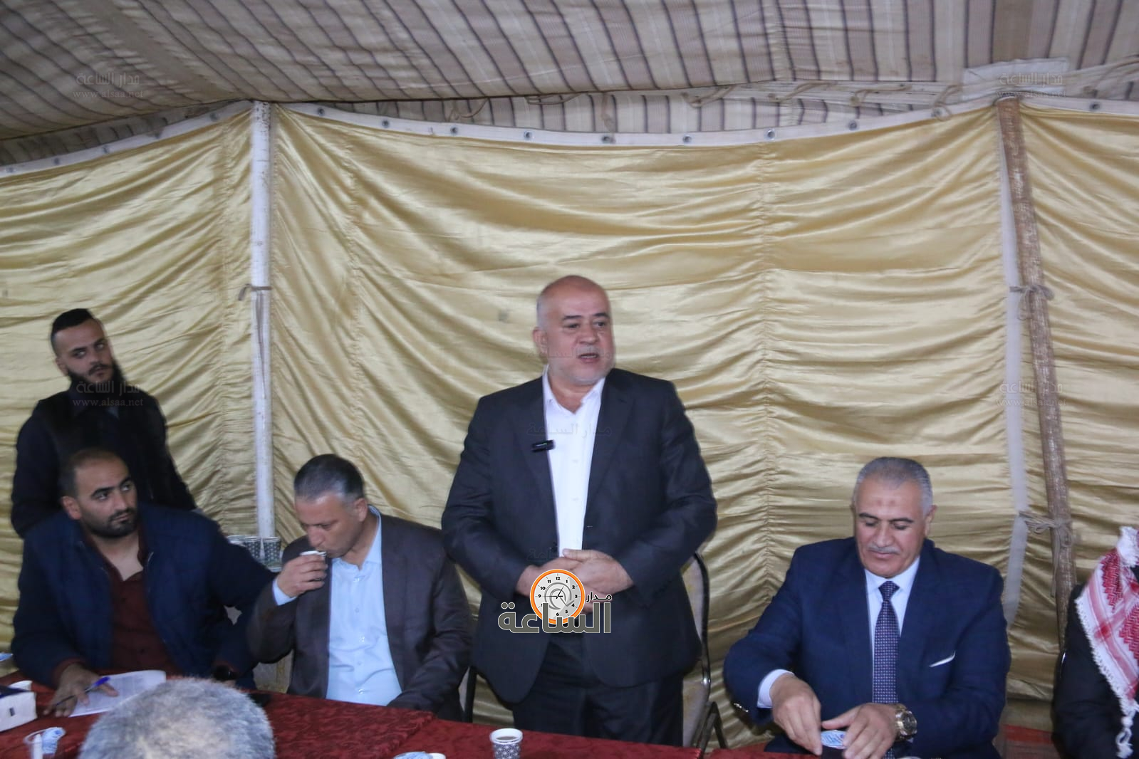 Madar Al-Saa Images 0.026375537919868686