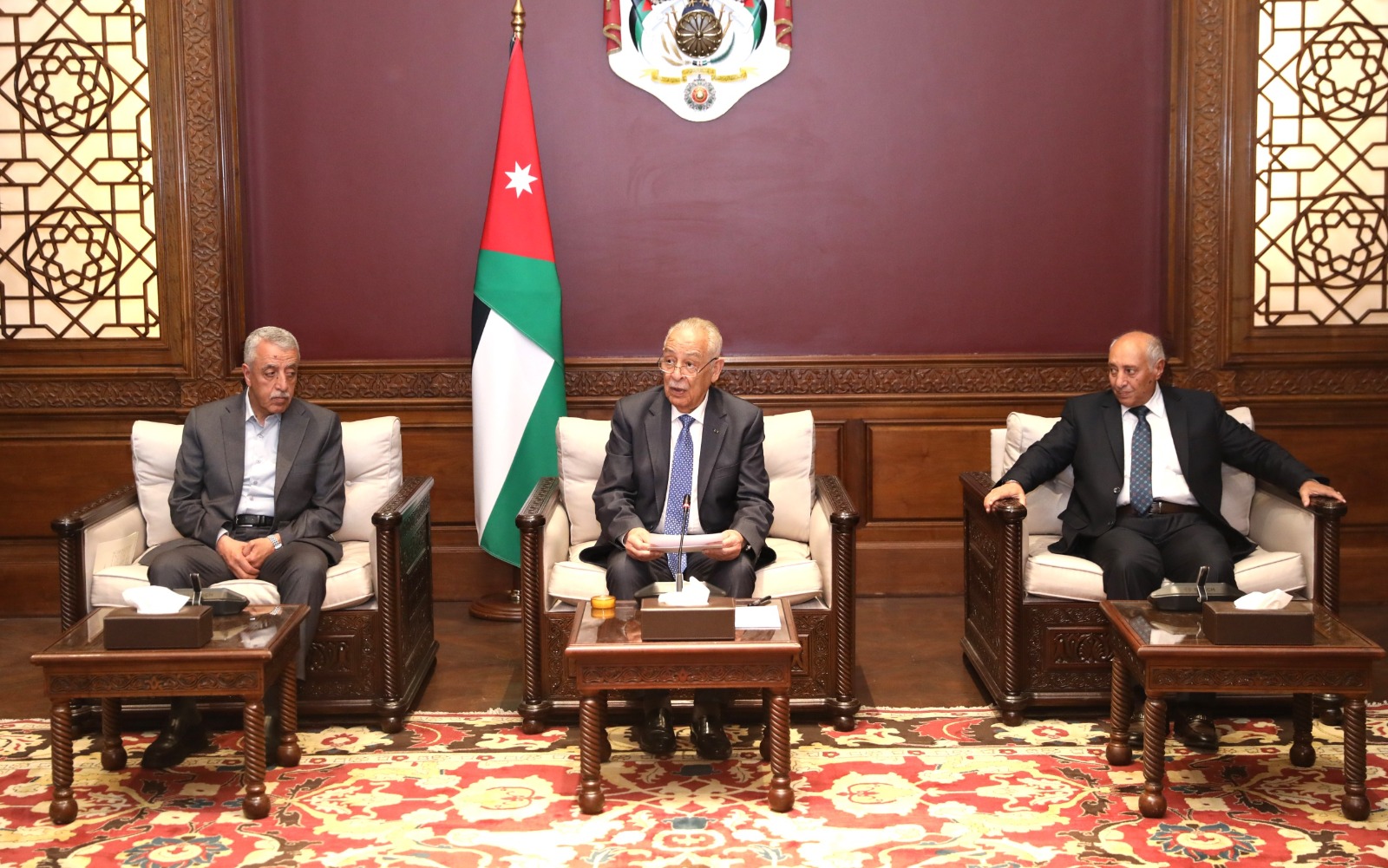 Madar Al-Saa Images 0.7324378783160331