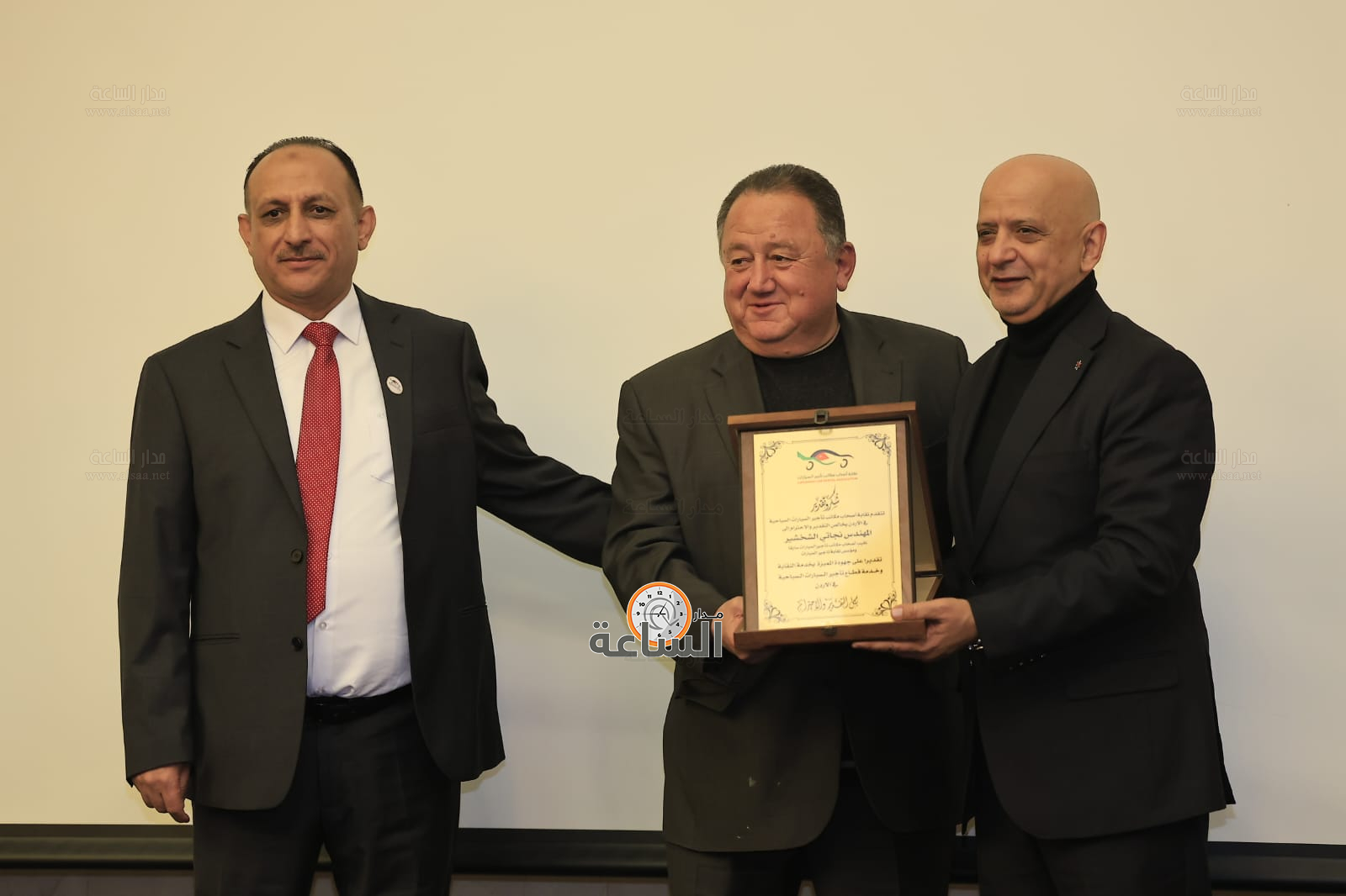 Madar Al-Saa Images 0.05056732705929856