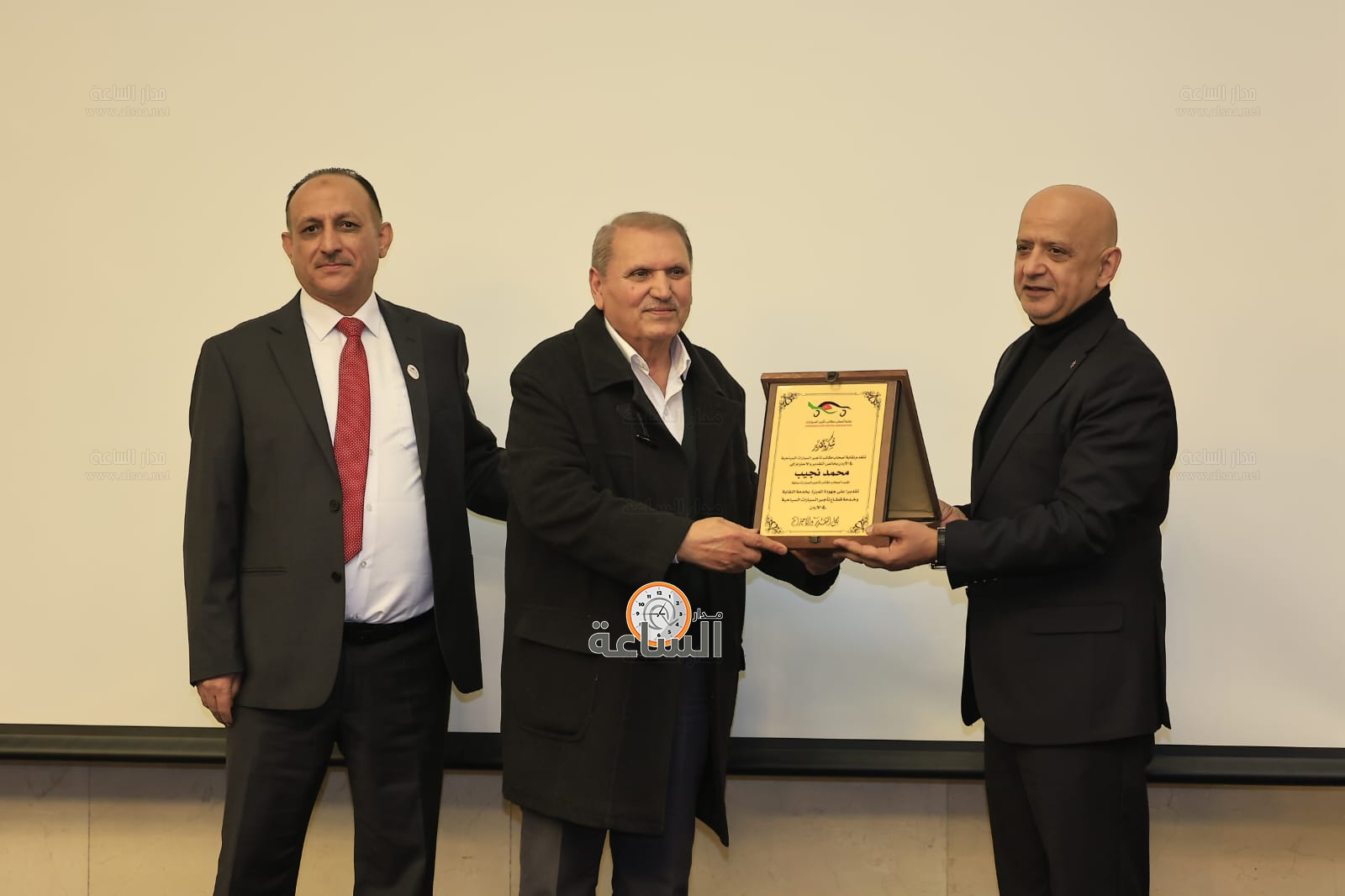 Madar Al-Saa Images 0.66991361332921