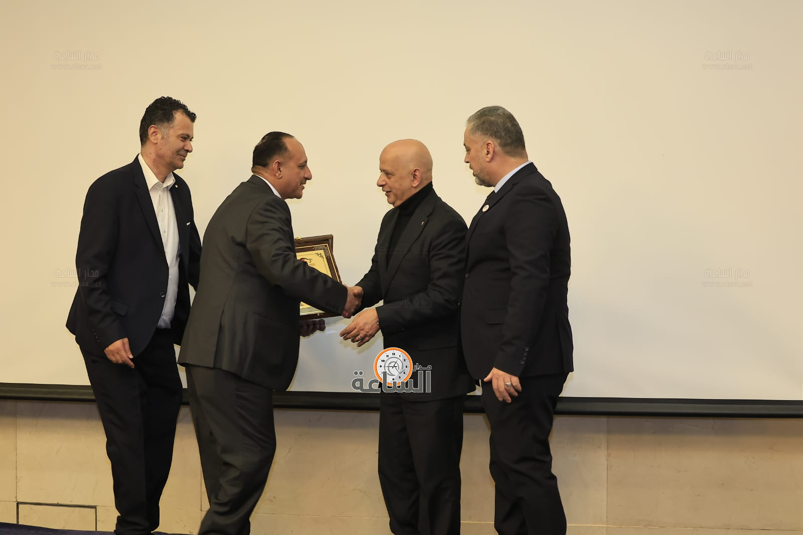 Madar Al-Saa Images 0.05984222011883955