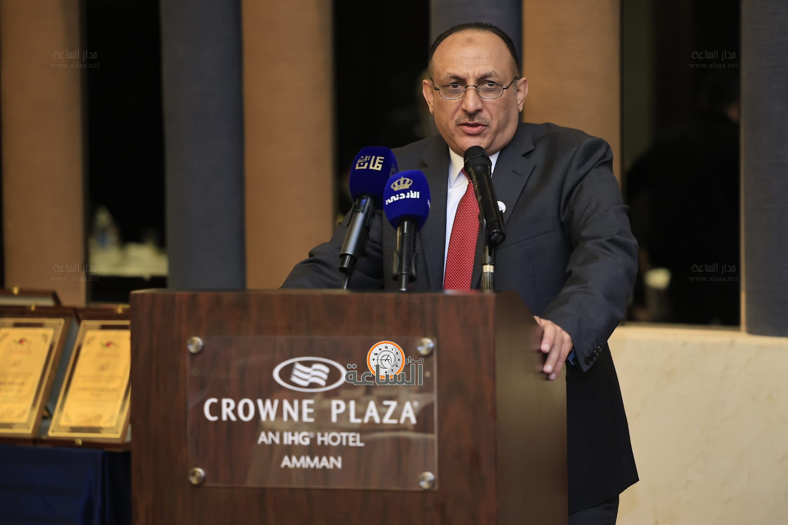 Madar Al-Saa Images 0.241670241243218