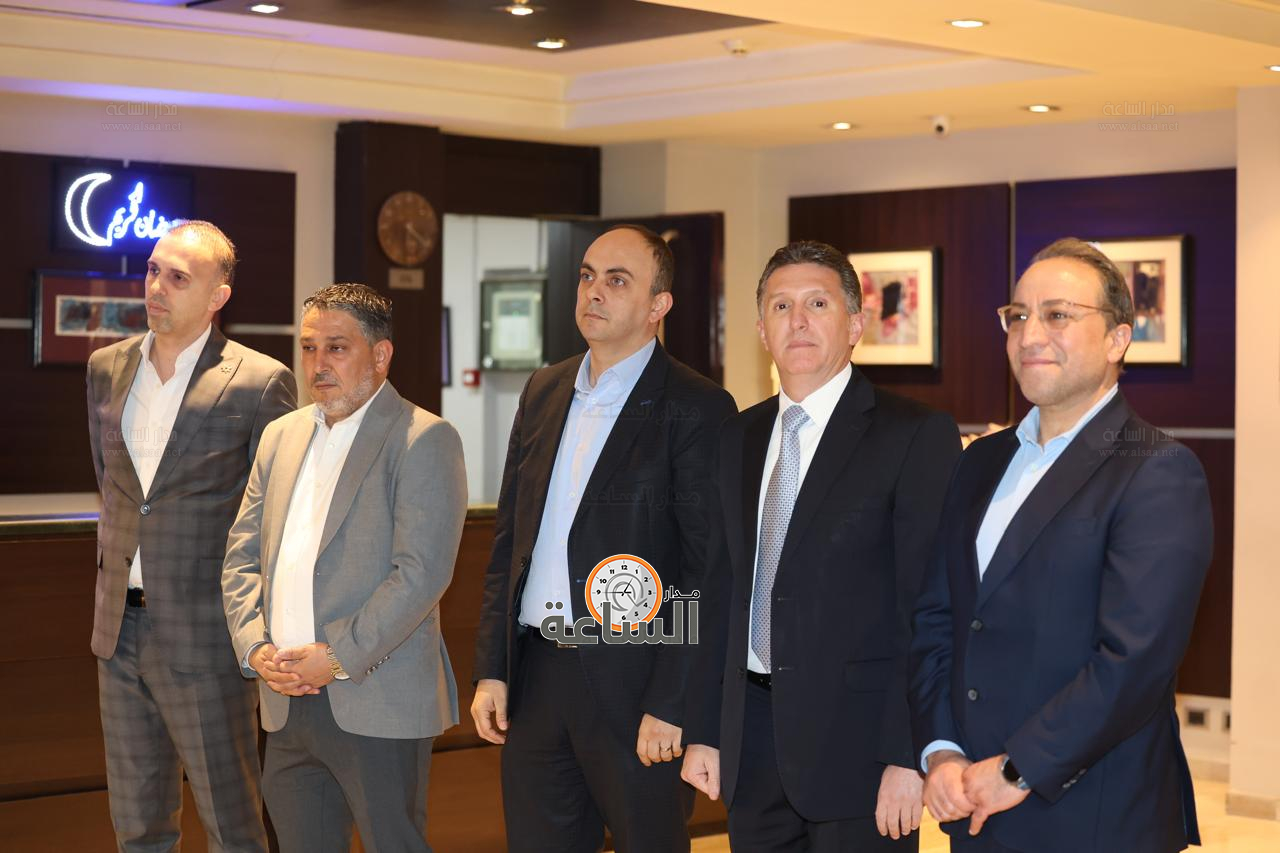 Madar Al-Saa Images 0.18395983407437322