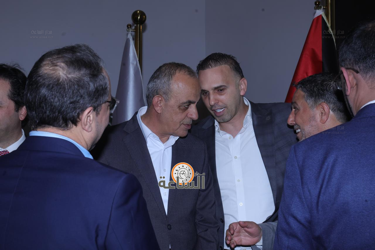 Madar Al-Saa Images 0.11314571993866063