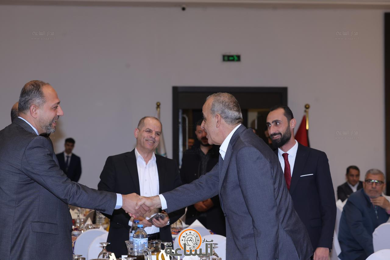 Madar Al-Saa Images 0.41374644473048006