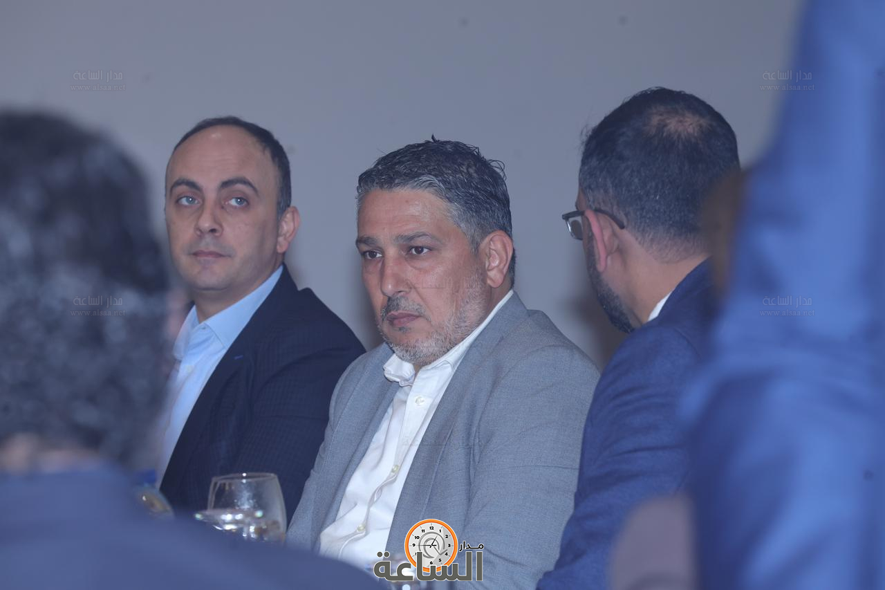 Madar Al-Saa Images 0.09291594191846186