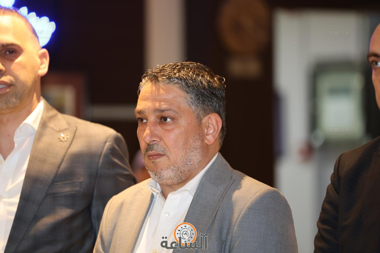 Madar Al-Saa Images 0.1998316513496461