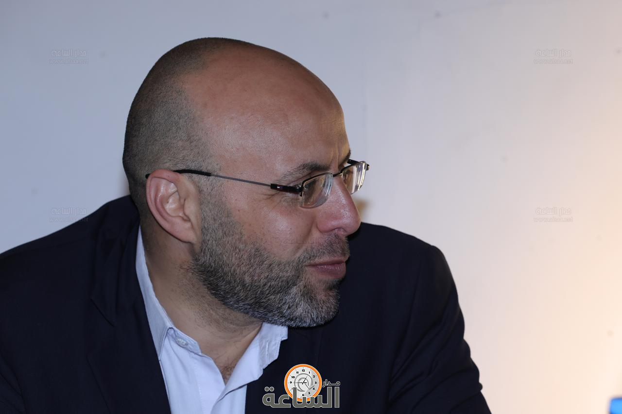 Madar Al-Saa Images 0.7281823678852813