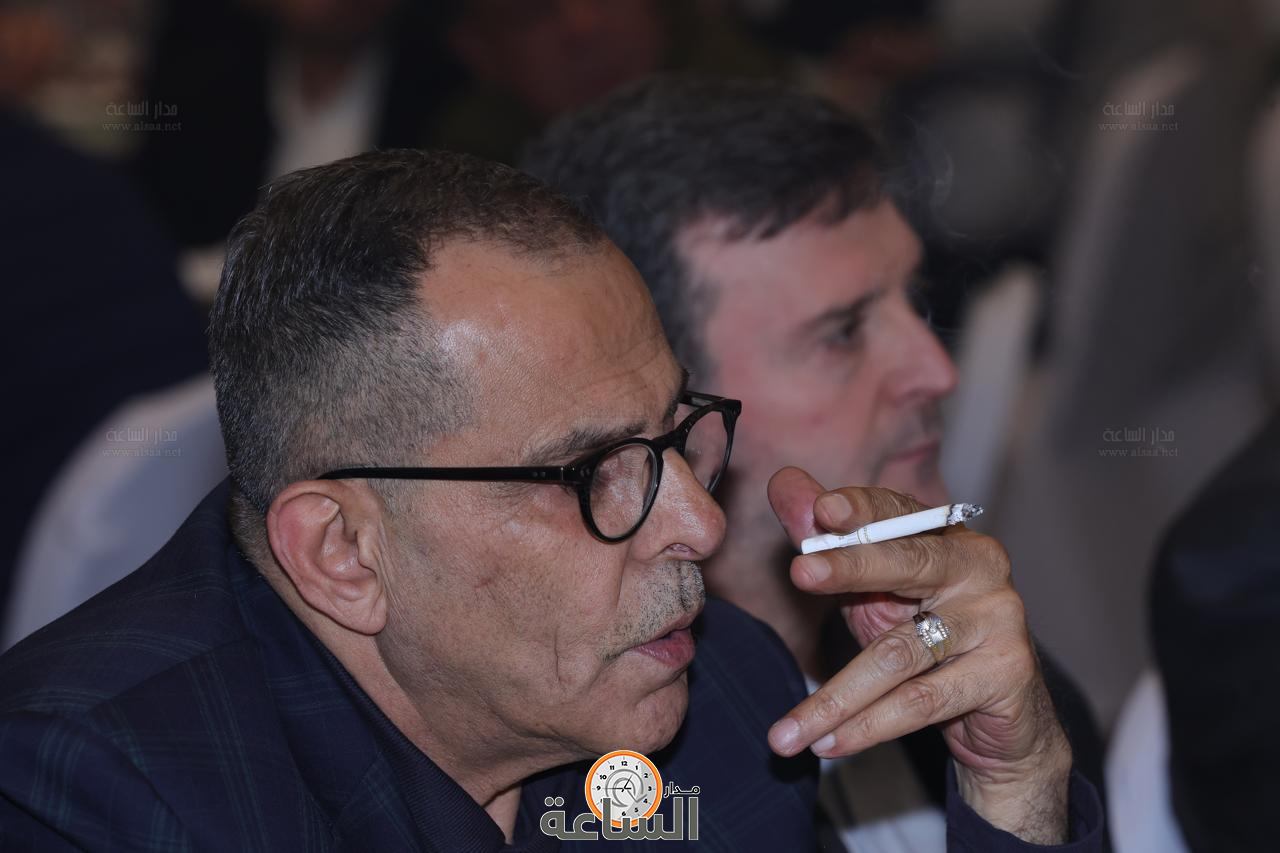 Madar Al-Saa Images 0.037774358294371035