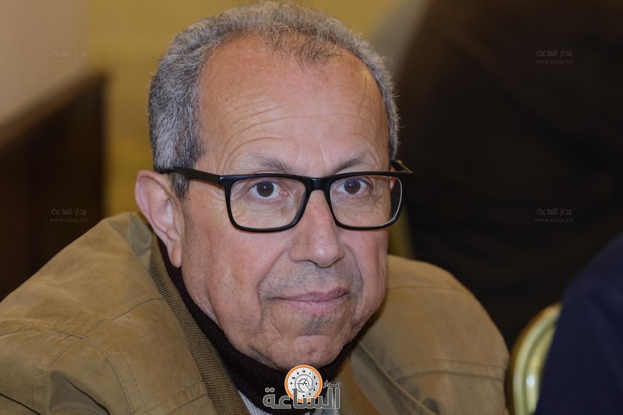 Madar Al-Saa Images 0.9941412599682184