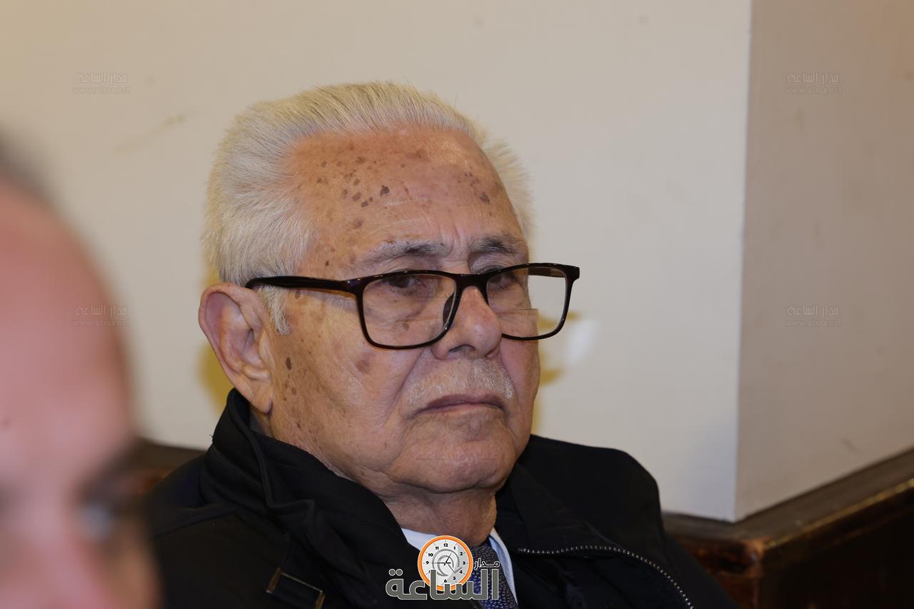 Madar Al-Saa Images 0.45698770740861894