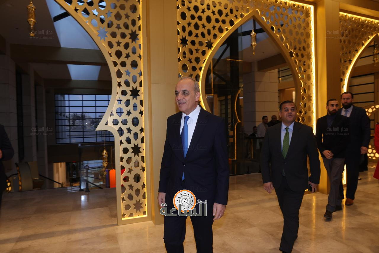 Madar Al-Saa Images 0.3985443459173297