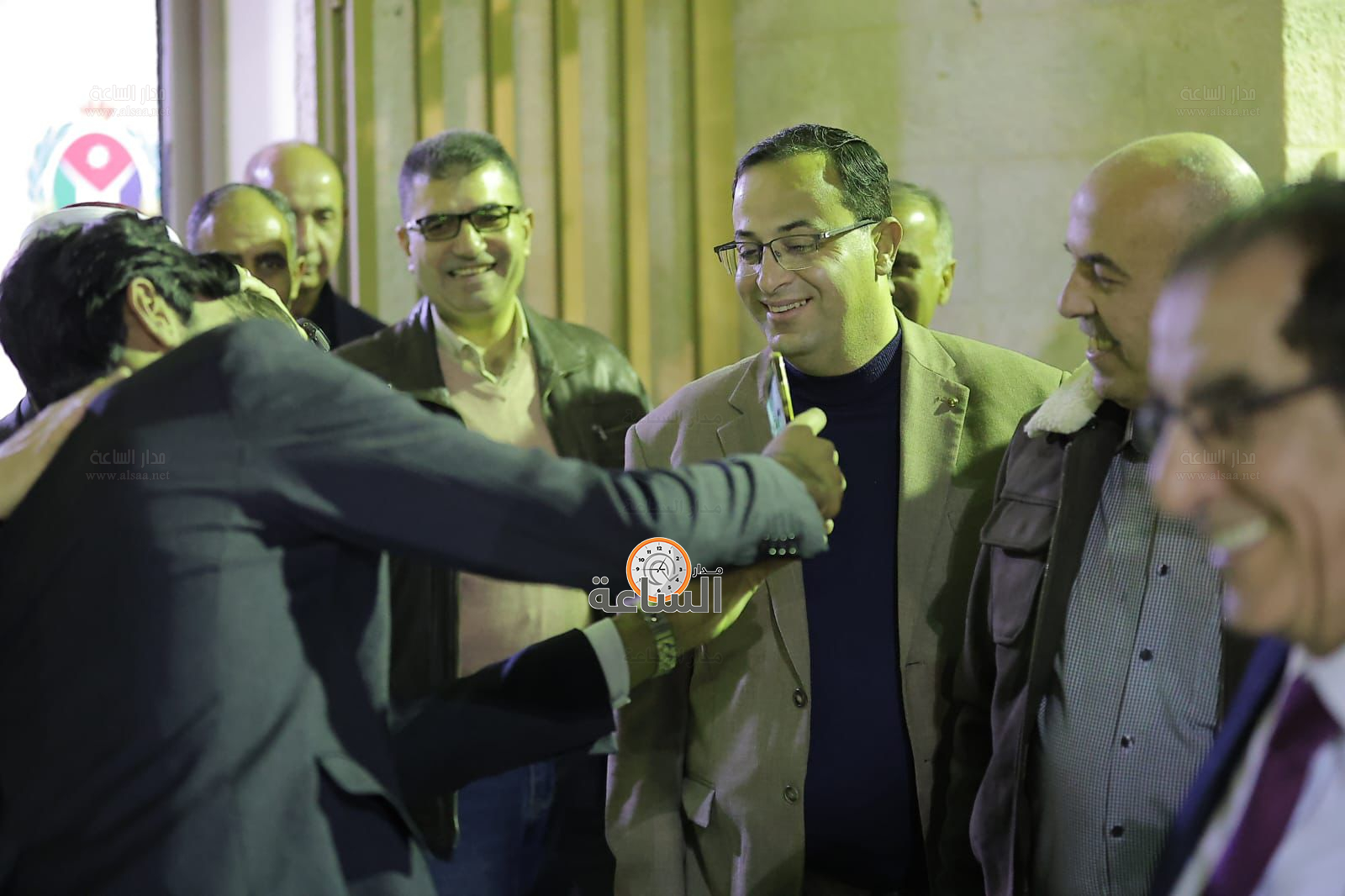 Madar Al-Saa Images 0.731141585130915