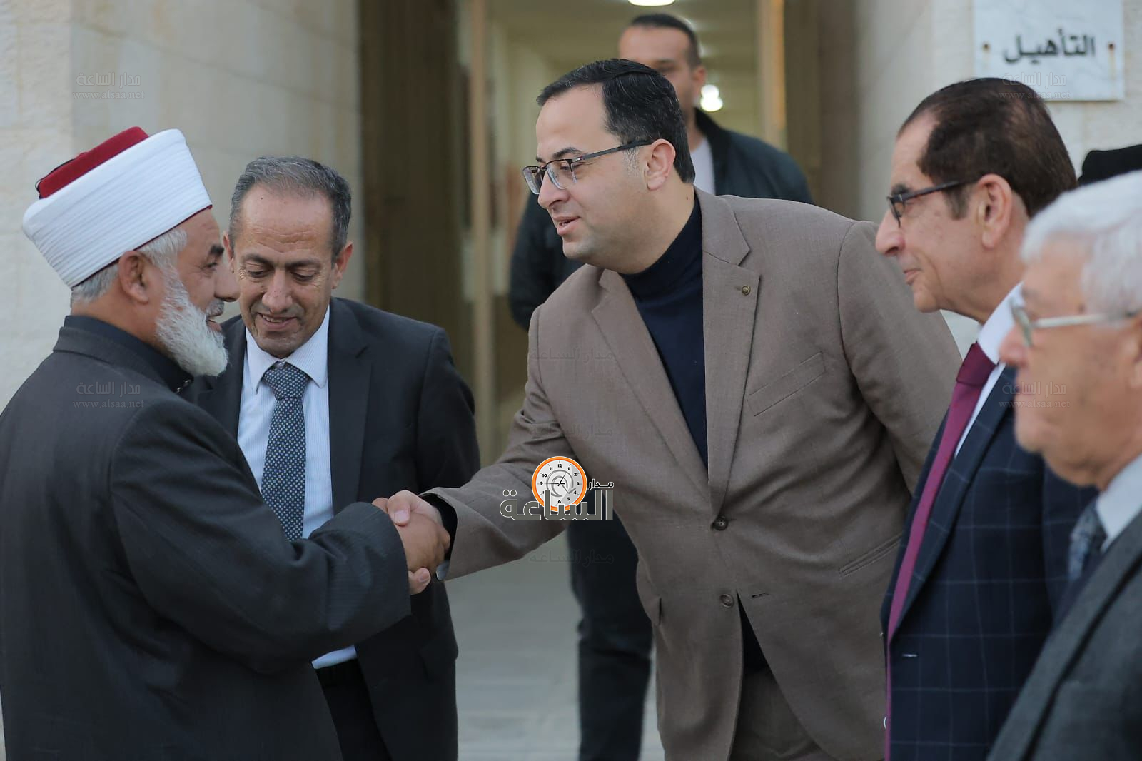 Madar Al-Saa Images 0.5906428060753609