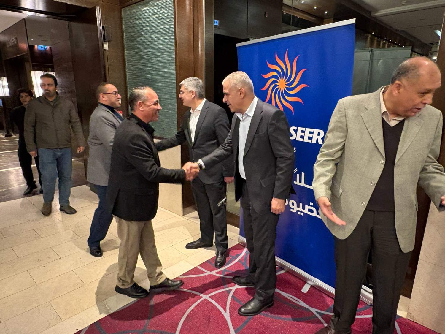 Madar Al-Saa Images 0.006898122082958924