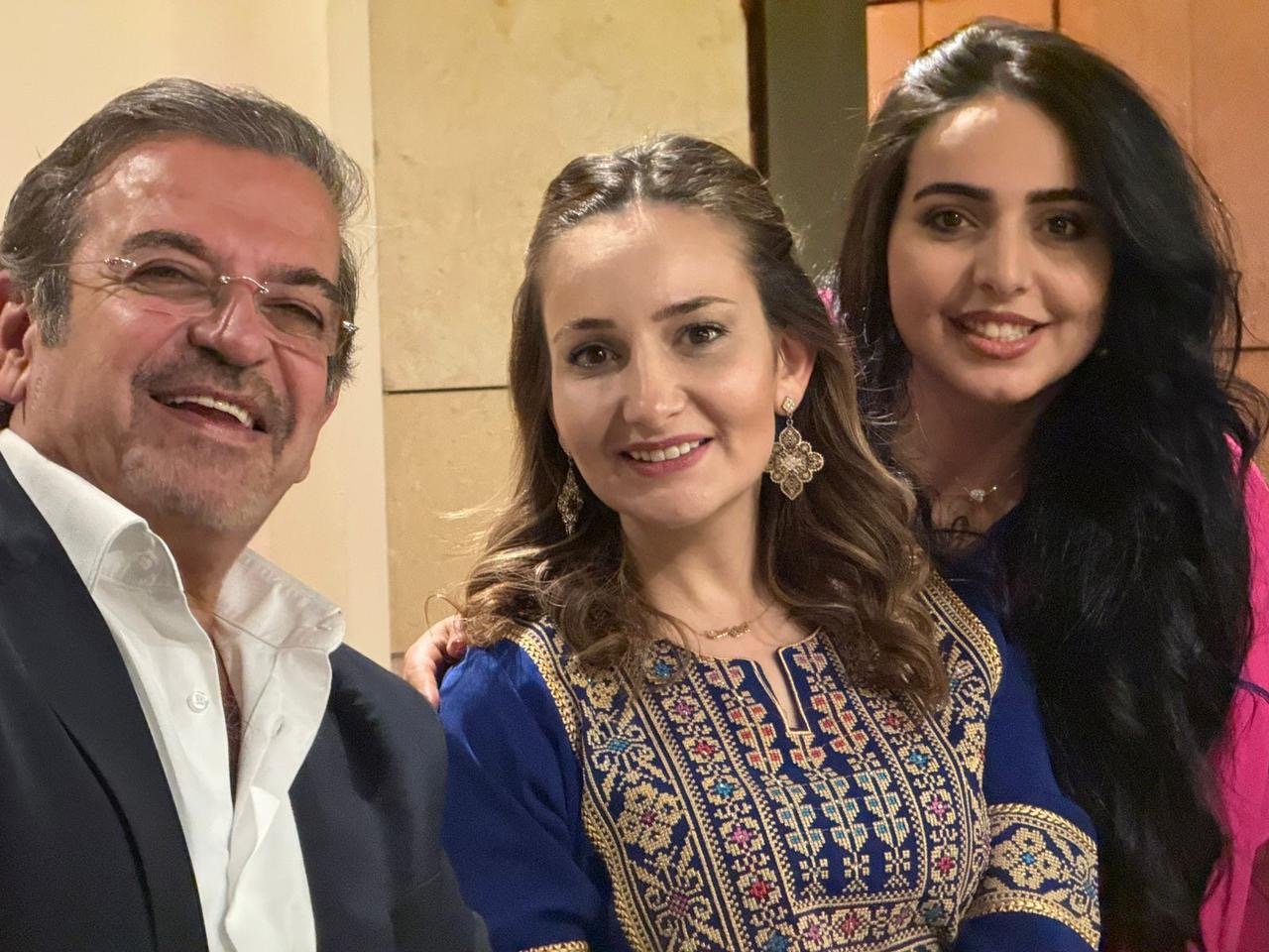 Madar Al-Saa Images 0.2529256444799268