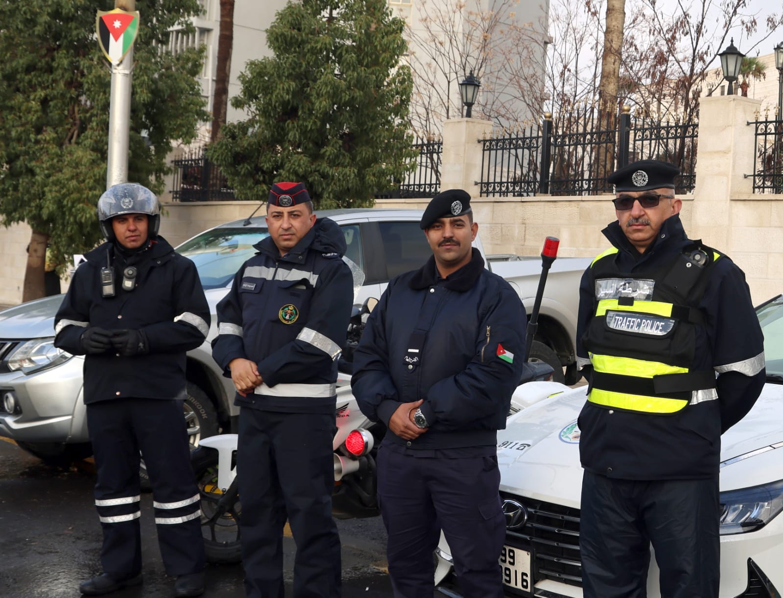 Madar Al-Saa Images 0.6139105960159623