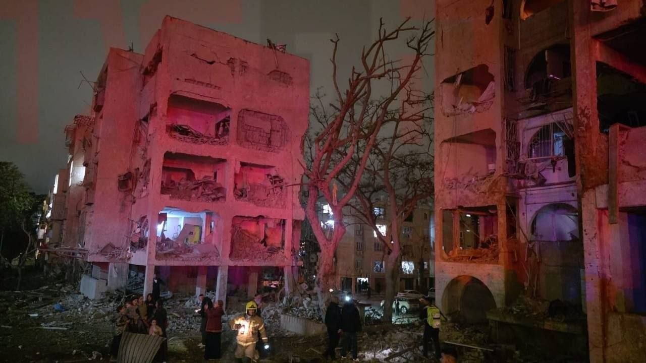 Madar Al-Saa Images 0.6856455492086355