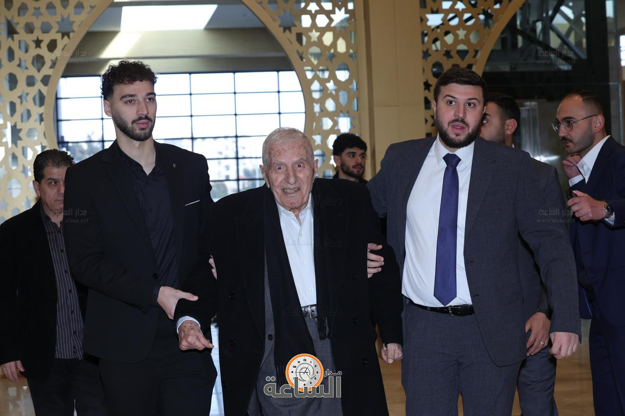 Madar Al-Saa Images 0.6433209924082864