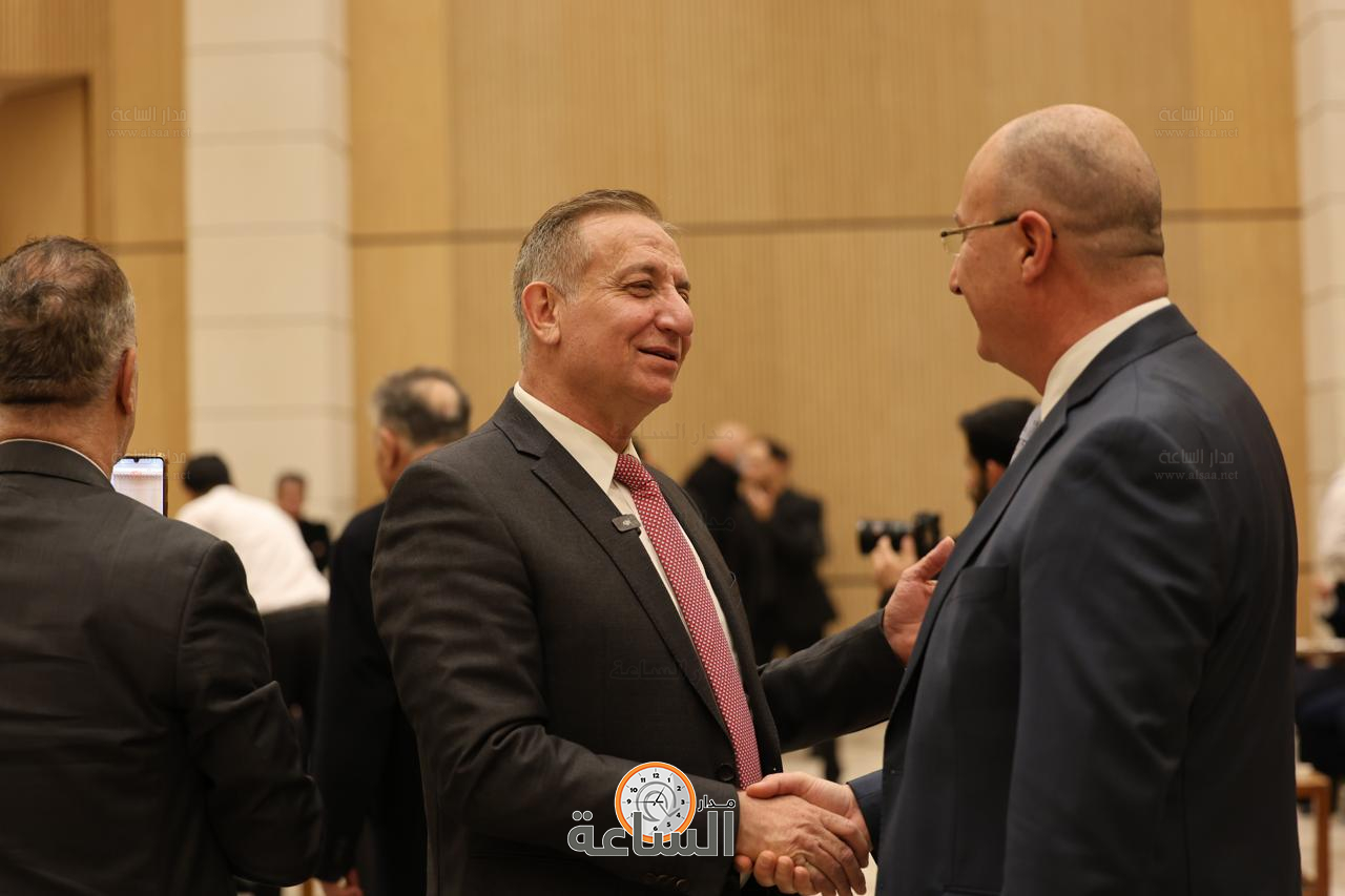 Madar Al-Saa Images 0.9549129999518746