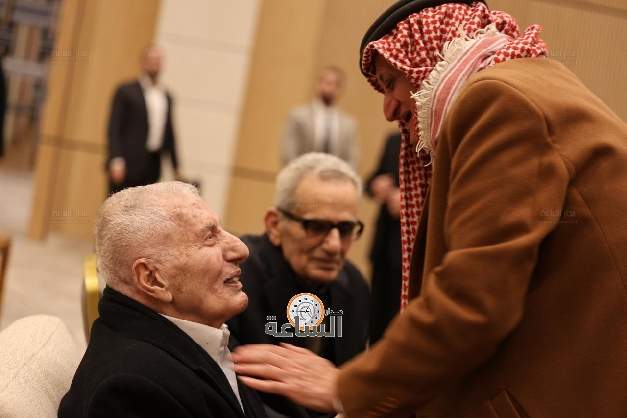 Madar Al-Saa Images 0.6170654050287886