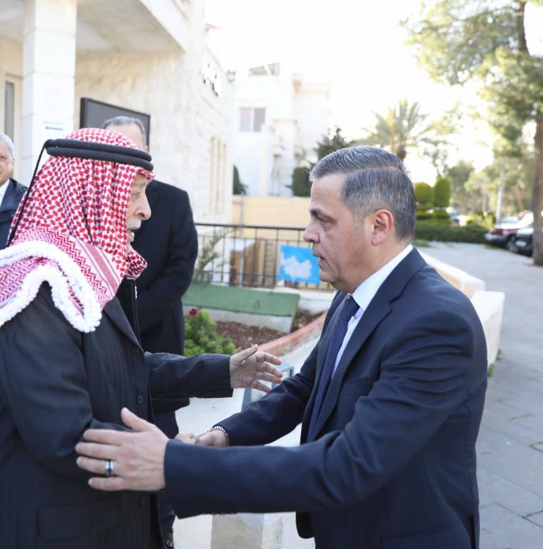 Madar Al-Saa Images 0.14754603710275638