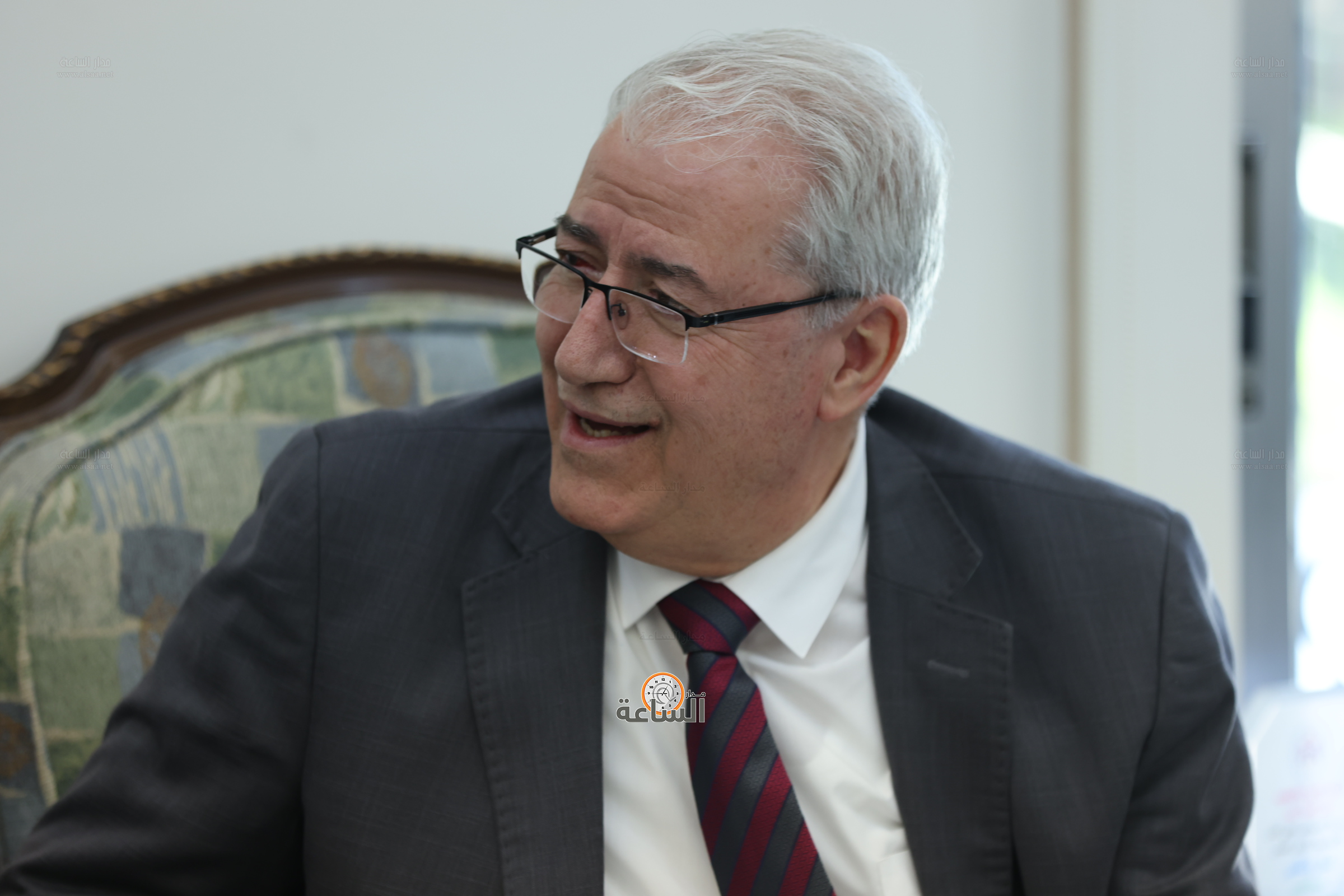 Madar Al-Saa Images 0.41648478336274586