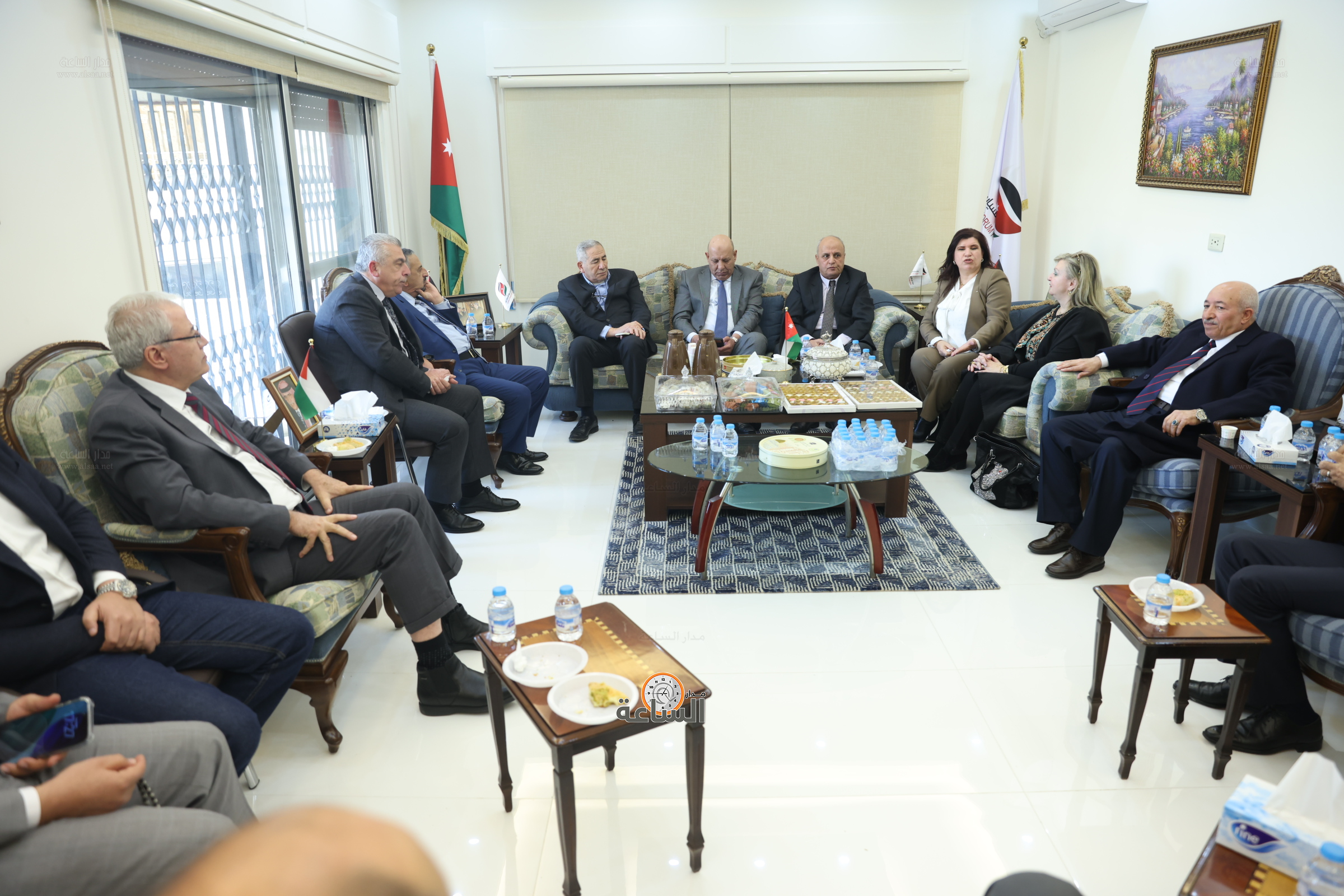 Madar Al-Saa Images 0.10241925153358877