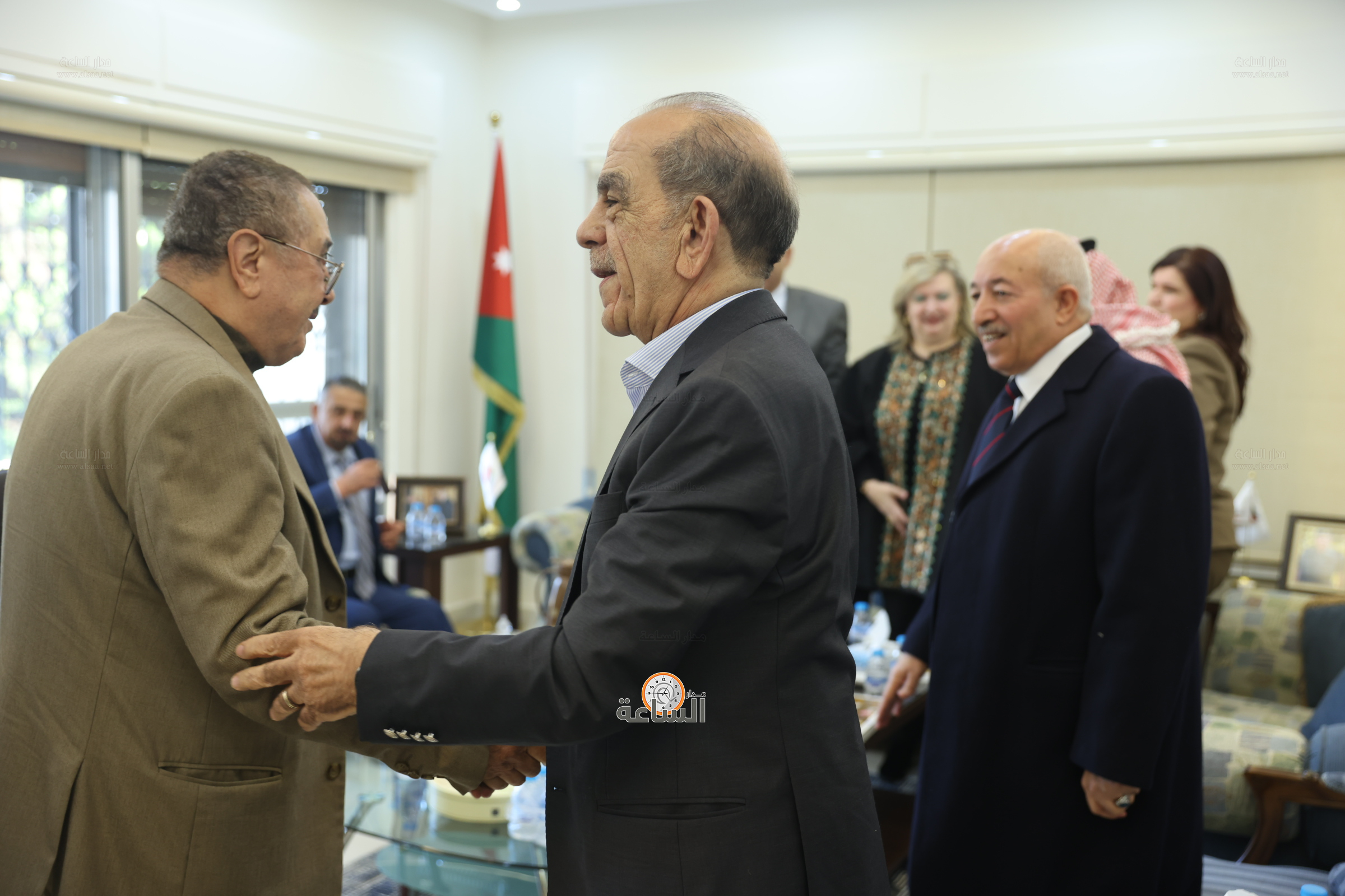 Madar Al-Saa Images 0.6734220249107404