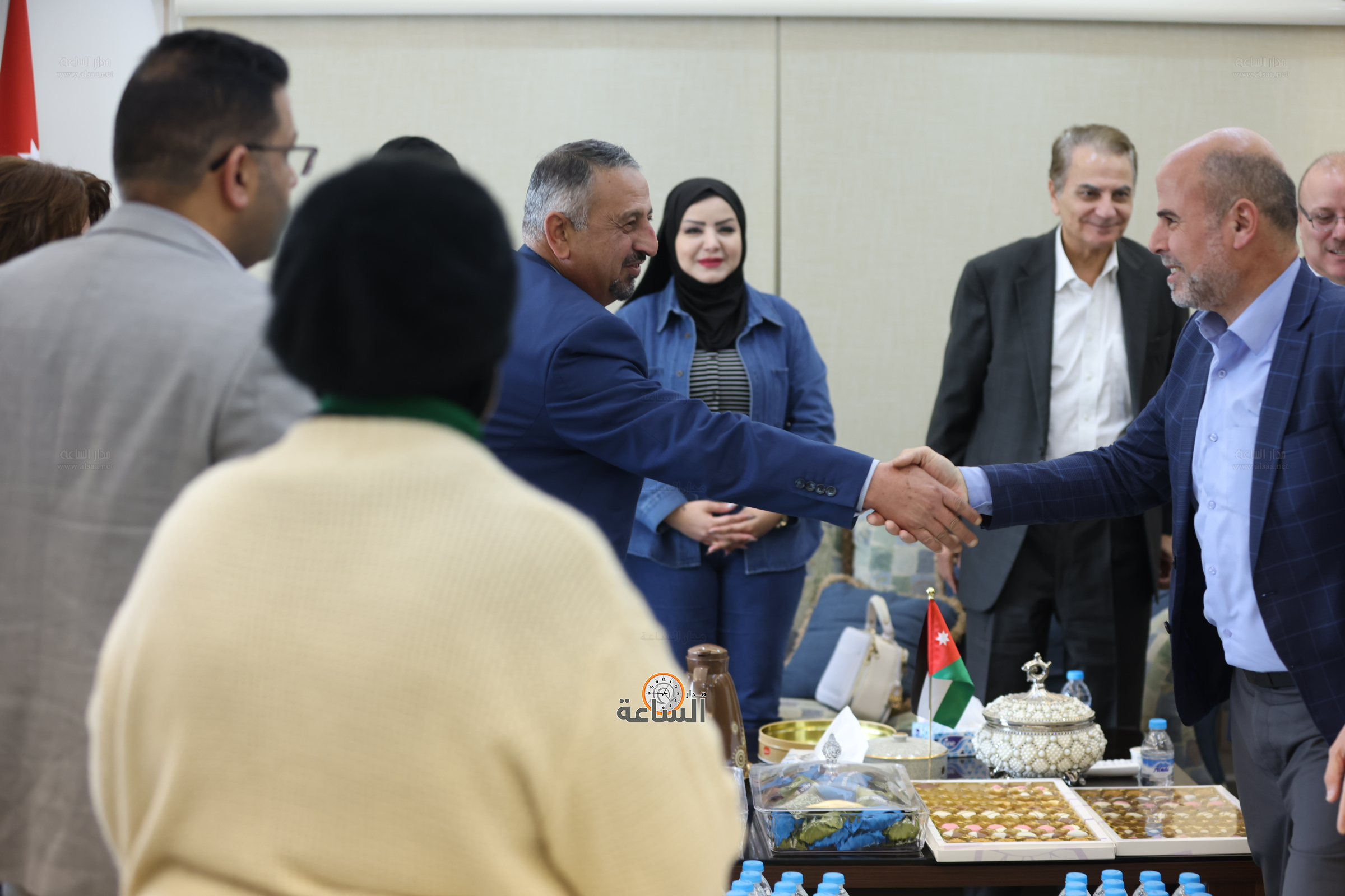 Madar Al-Saa Images 0.2027990360241797