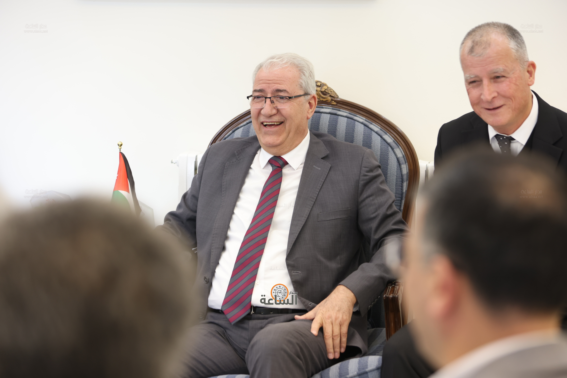 Madar Al-Saa Images 0.4256156332068871