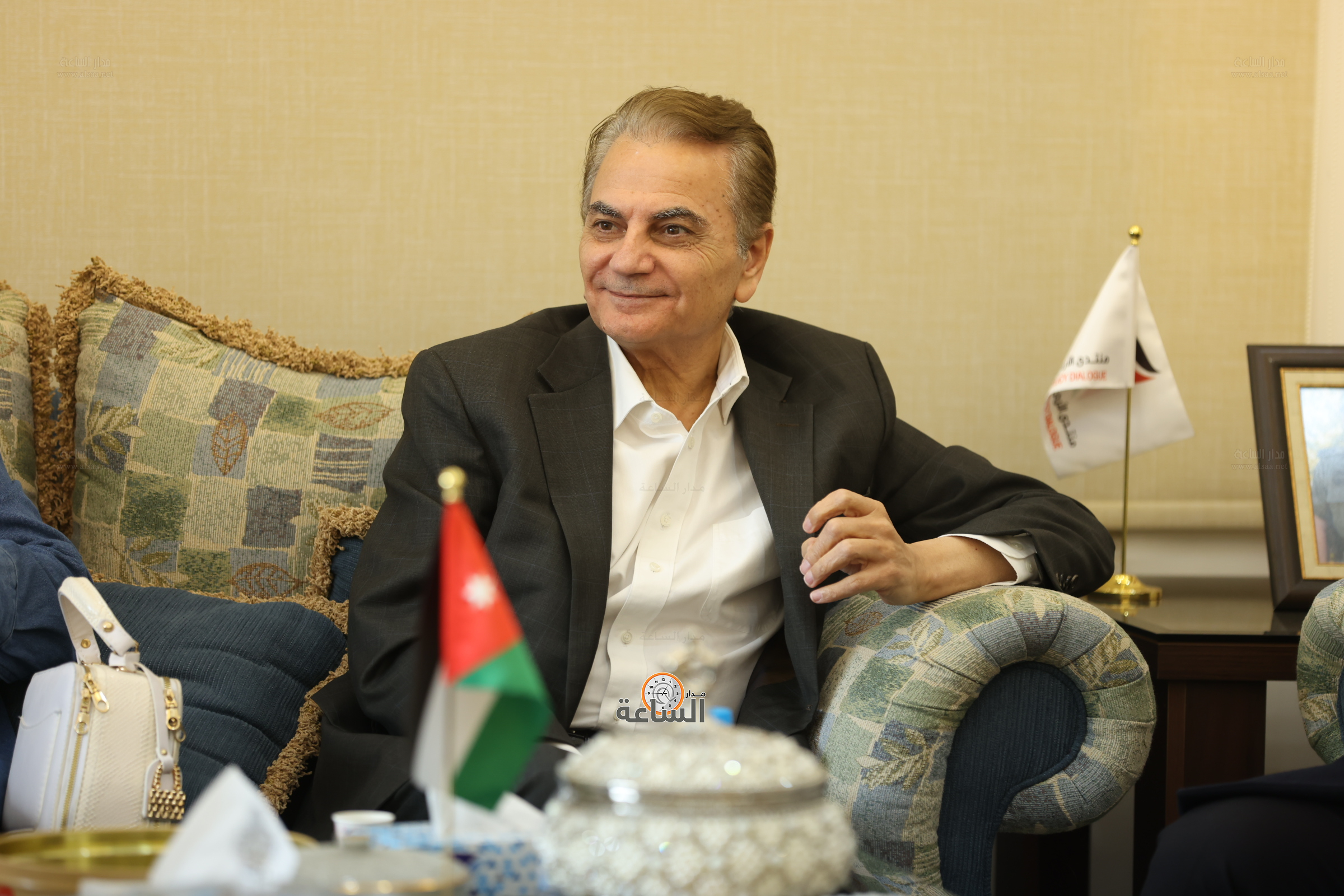 Madar Al-Saa Images 0.3422116936033478