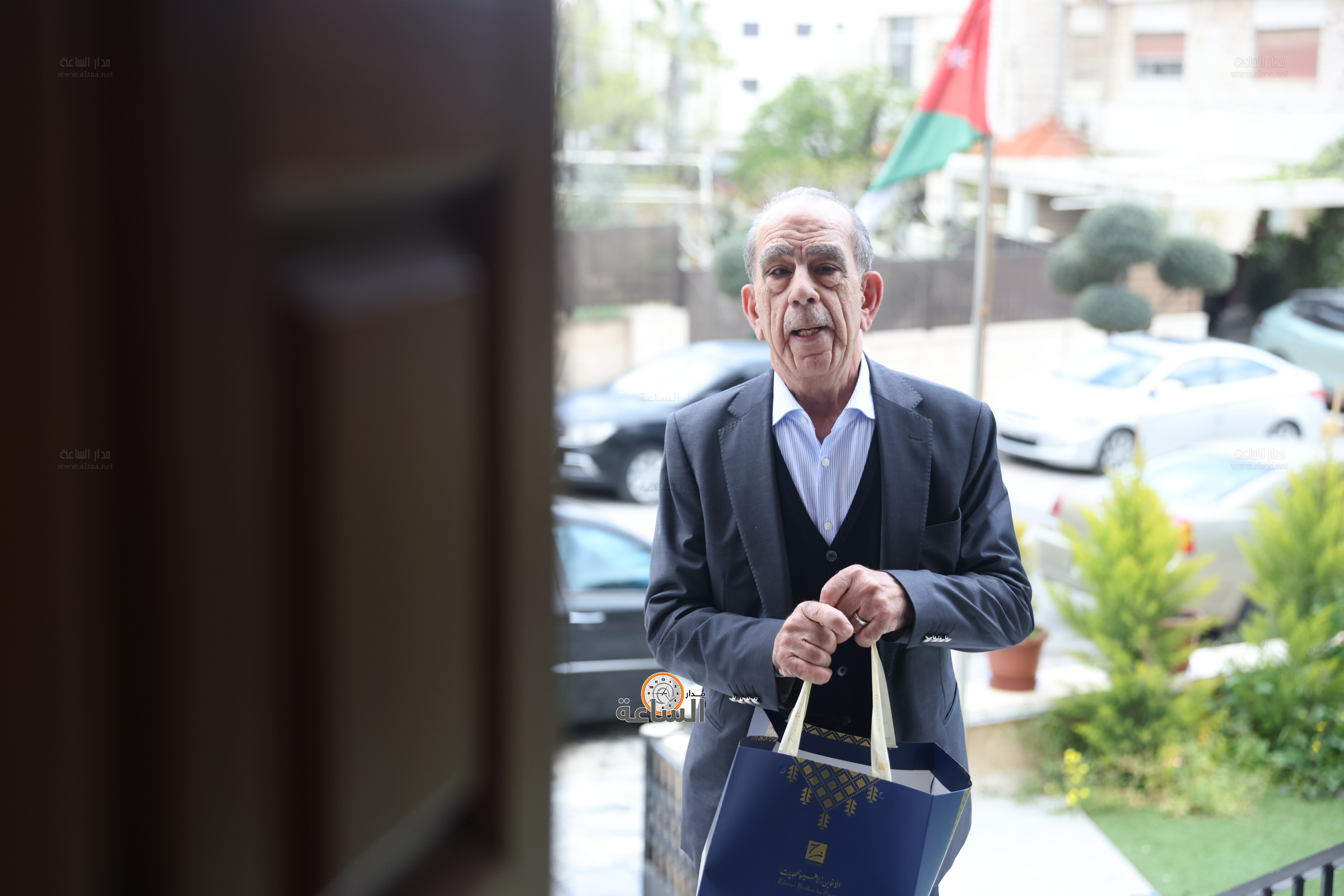 Madar Al-Saa Images 0.2981284289121021