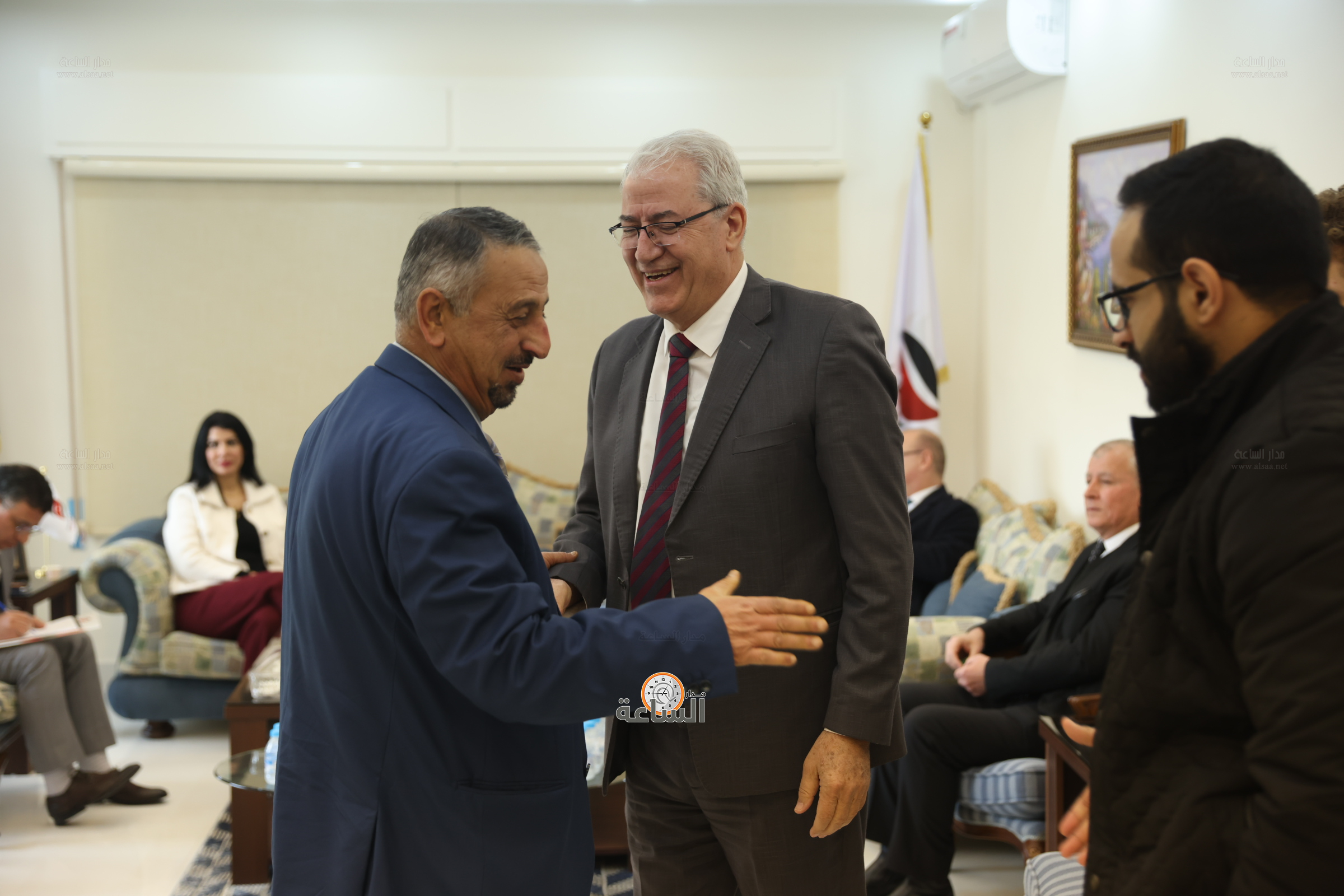 Madar Al-Saa Images 0.2271198149765462