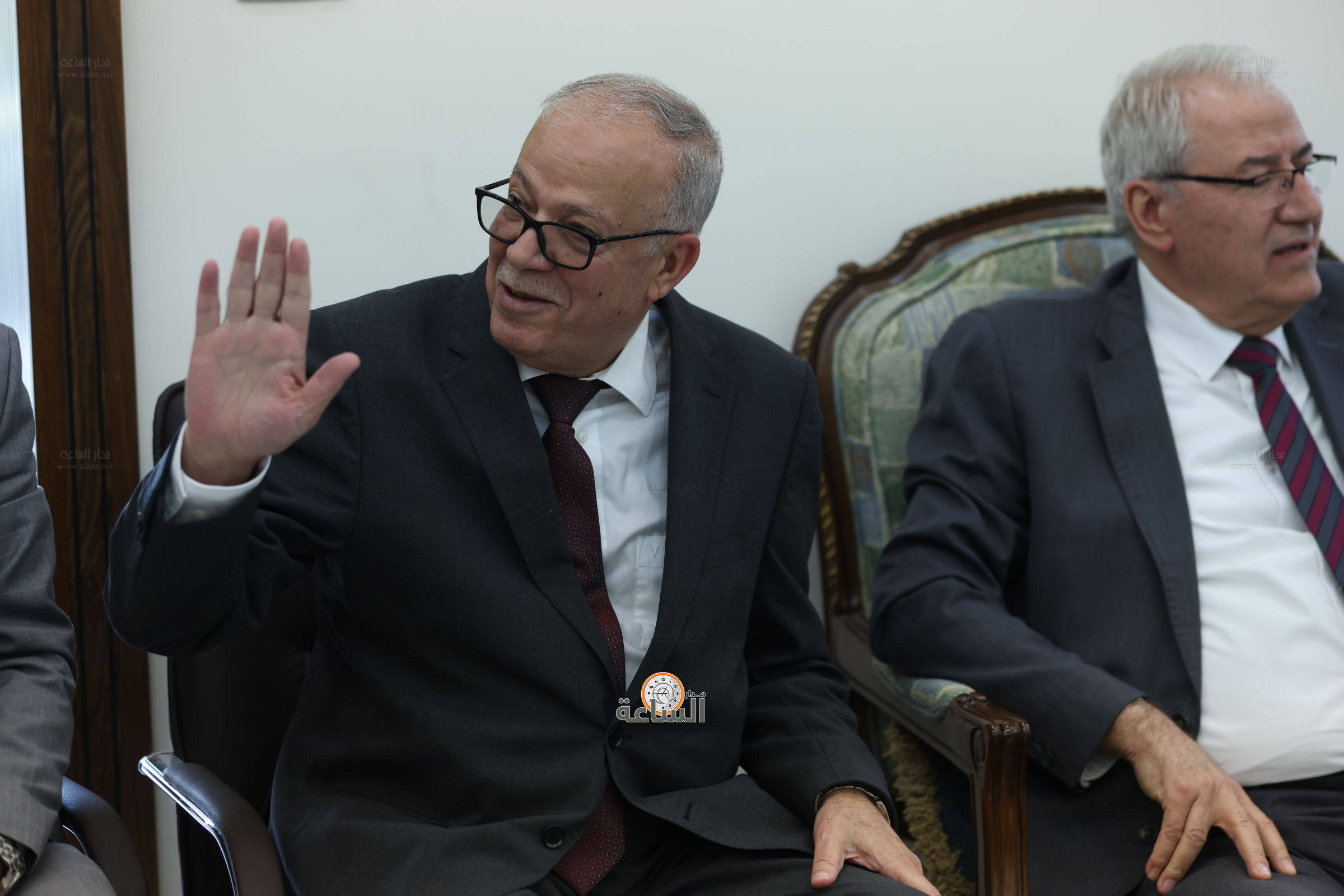 Madar Al-Saa Images 0.504001765636325