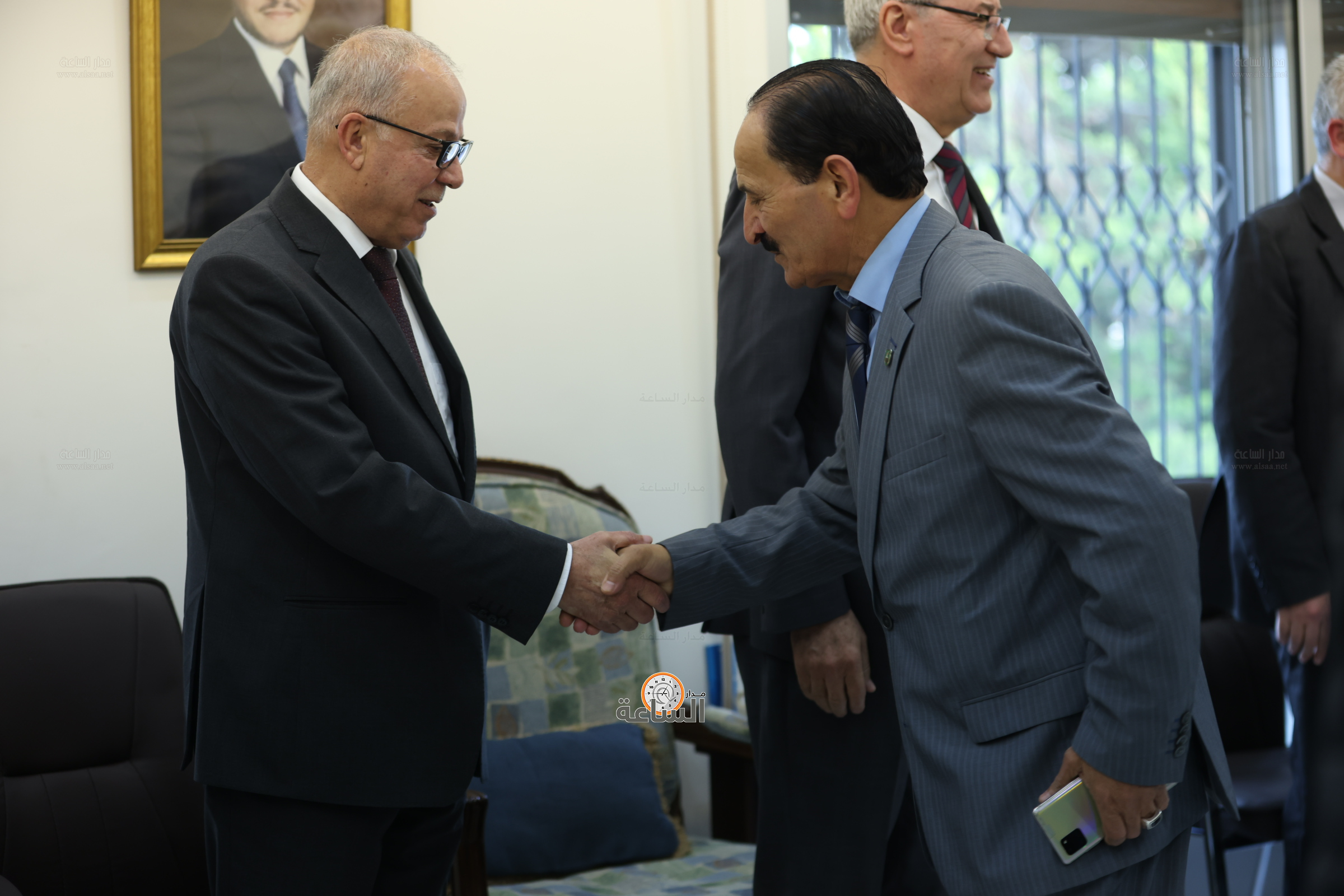 Madar Al-Saa Images 0.44360751802871634