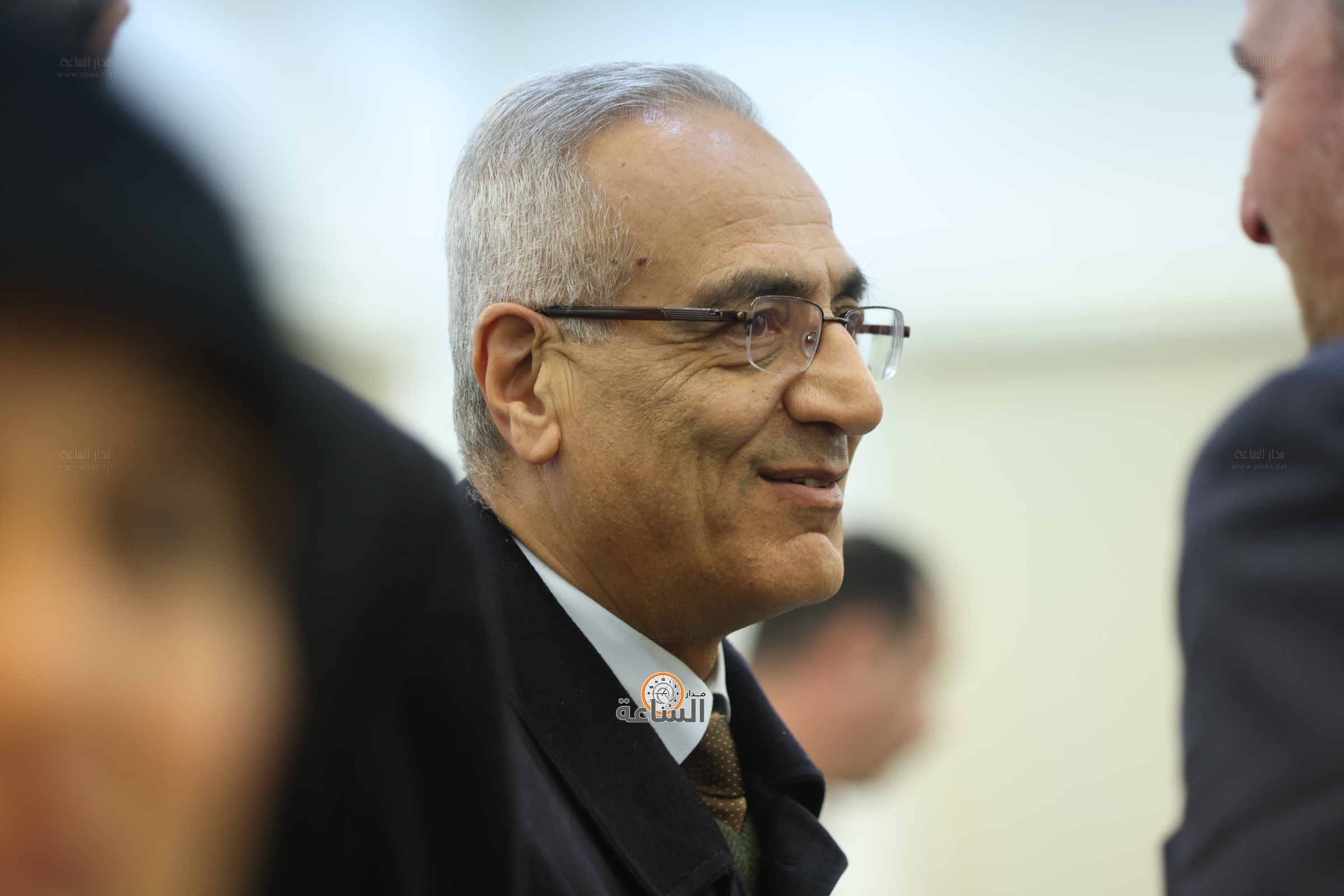 Madar Al-Saa Images 0.7495130052399513