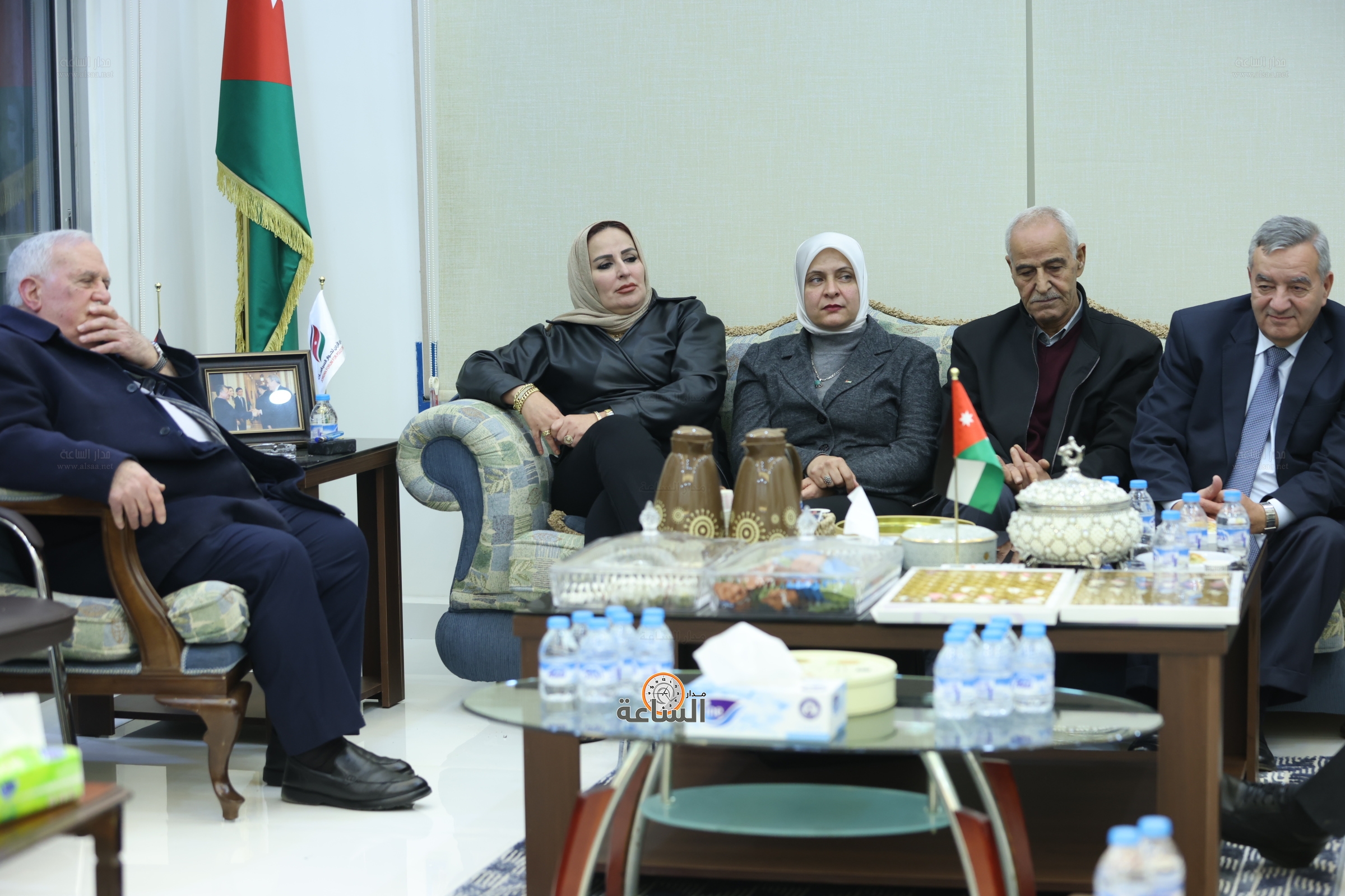 Madar Al-Saa Images 0.7319897473039851